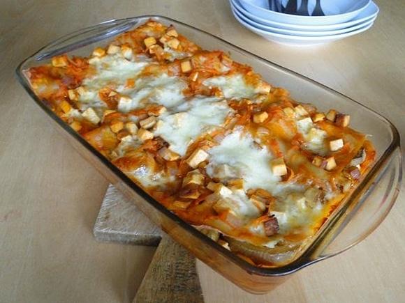 Lasagne z grillowanym bakłażanem i wędzonym tofu