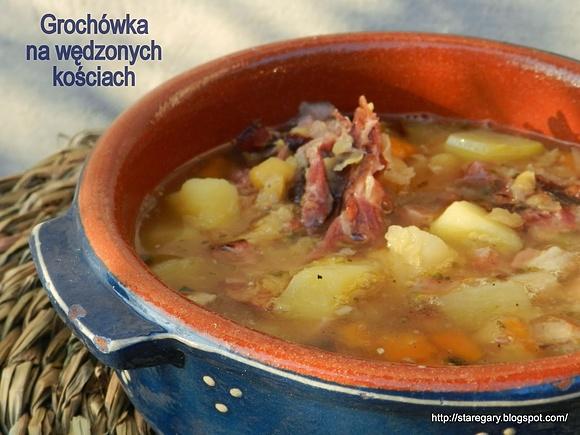 Grochówka na wędzonych kościach