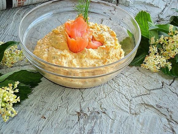 Pasta z tuńczyka, jajek i warzyw