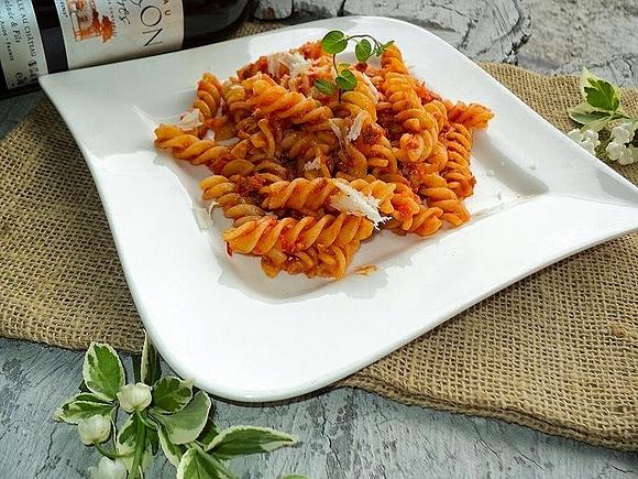 Pasta pomidorowo-paprykowa ostra