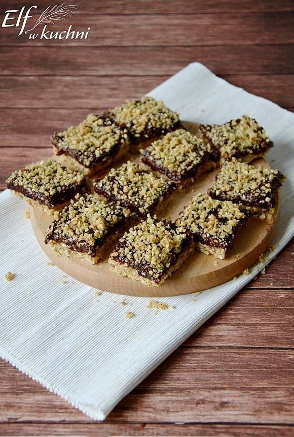 Mazurek kakaowa masa śliwkowo-daktylowa