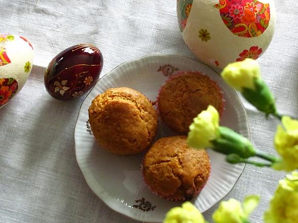 Muffinki cytrynowe z kawałkami białej czekolady