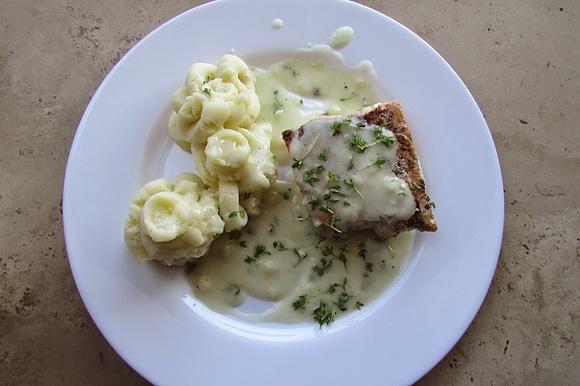 Filet z łososia w sosie z rzeżuchy na obiad