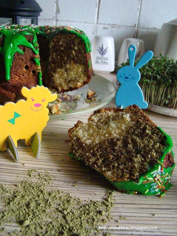 Babka jogurtowa z zieloną herbatą matcha