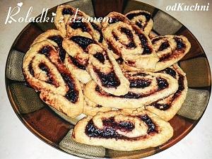 Maślane roladki z dżemem
