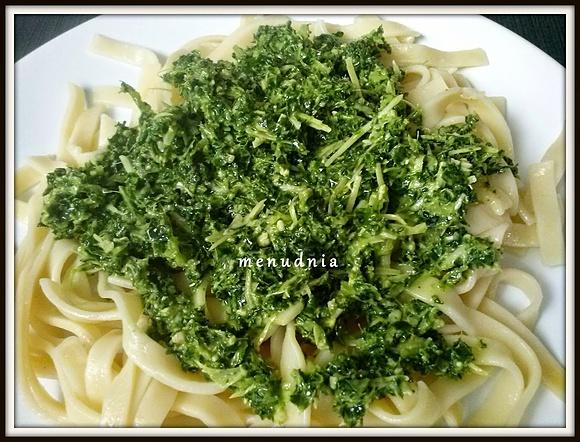 Tagliatelle z jarmużem