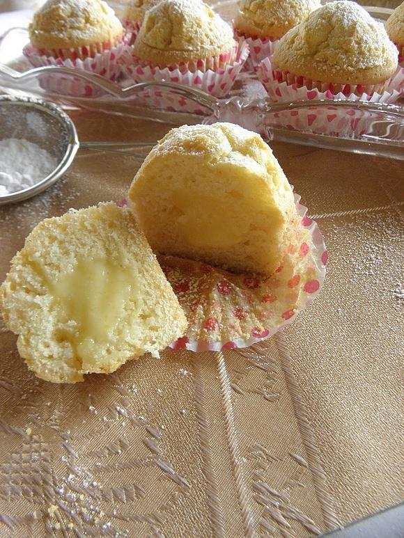 Babeczki piaskowe z kremem cytrynowym