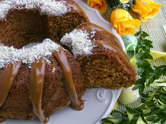 Kajmakowa babka z polewą