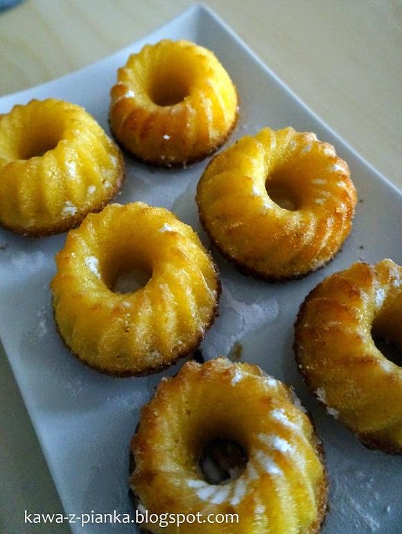 Babeczki kukurydziane z nutką cytrusową