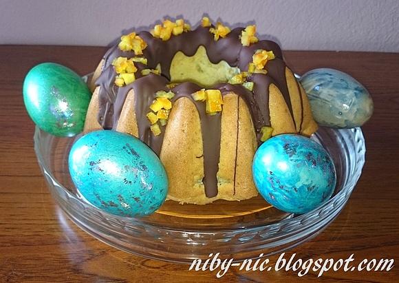 Wielkanocna babka waniliowa