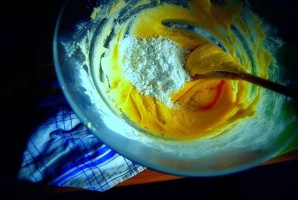Babka pomarańczowa z kardamonem