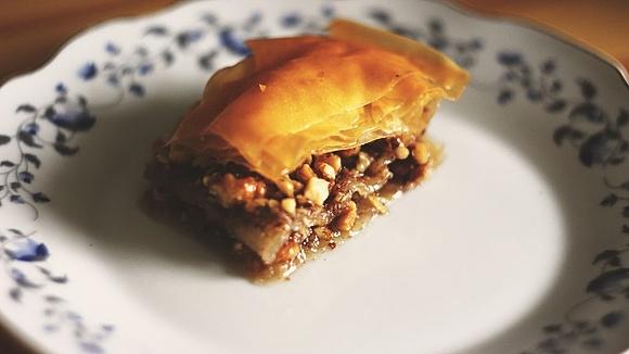 Baklava z ciasta filo i orzechów