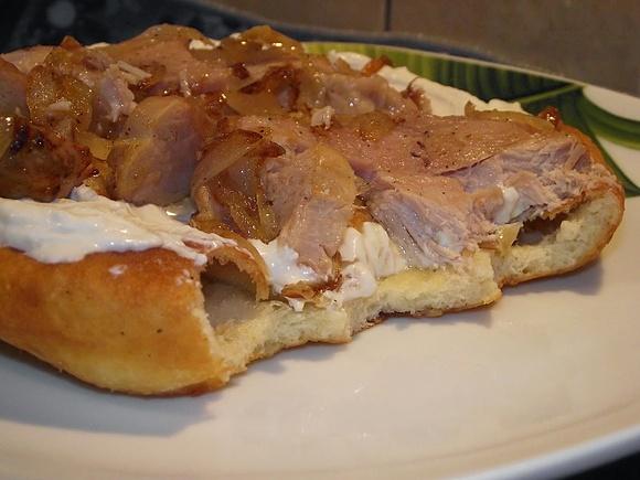 Węgierski chlebek langos