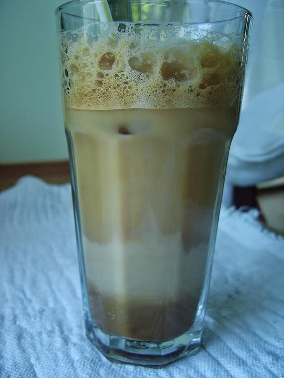 Cafe Frappe - orzeźwiająca kawa na upały