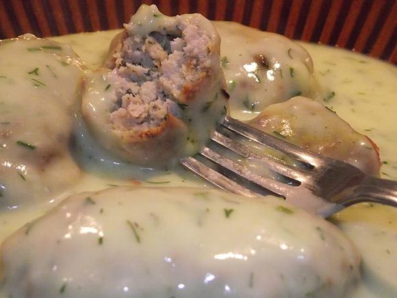 Aromatyczne kotleciki w sosie koperkowym
