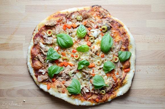 Pizza z tuńczykiem