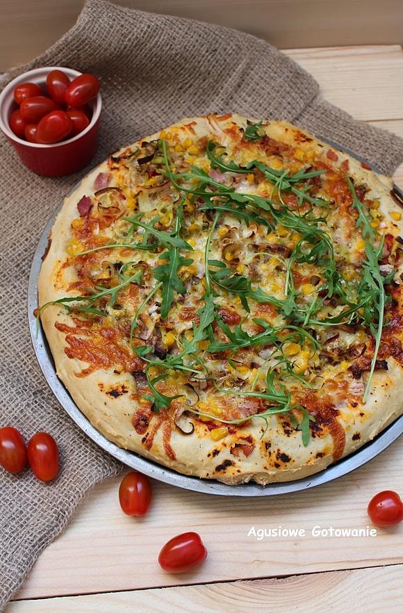 Pizza na grubym spodzie