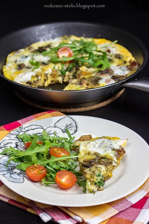 Frittata z pieczarkami i boczkiem