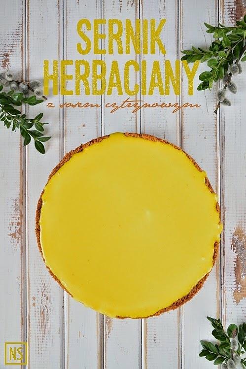 Sernik herbaciany z sosem cytrynowym
