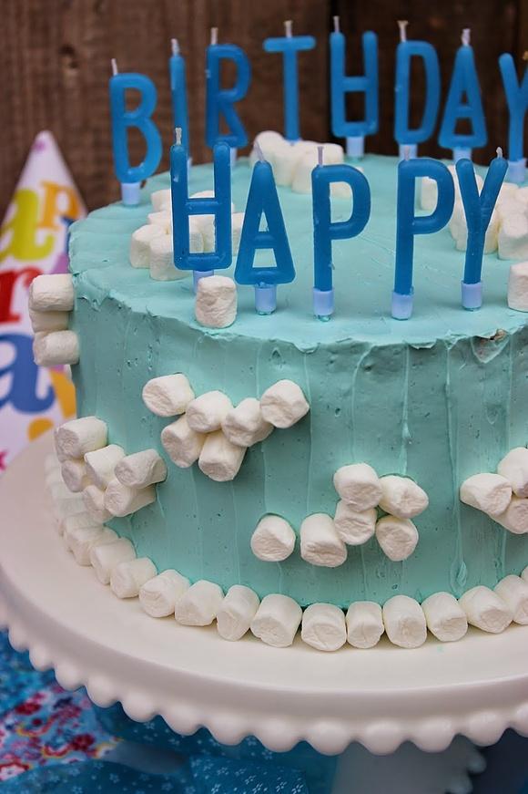 Tort tęczowy Rainbow Cake na urodziny