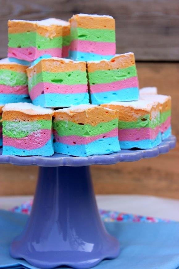 Tęczowe pianki marshmallows