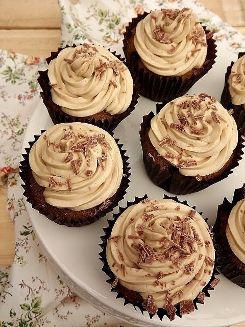 Muffinki kawowe z kremem kawowym