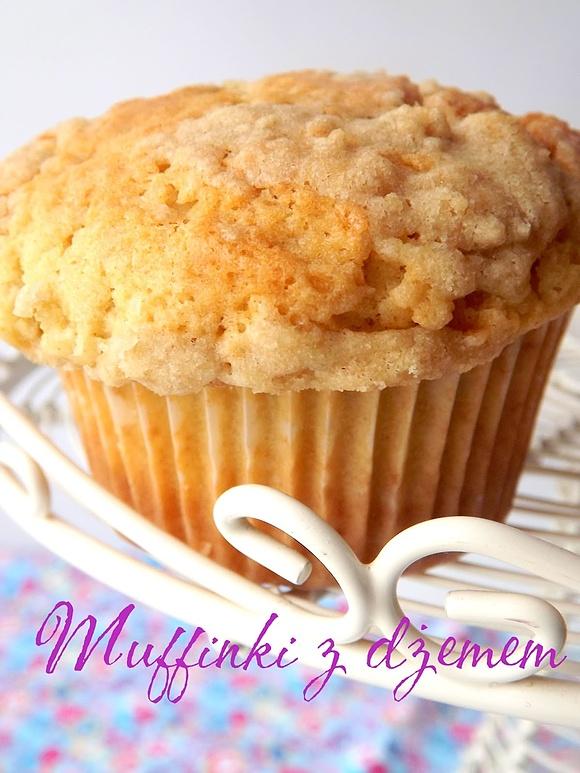 Muffinki z dżemem i kruszonką