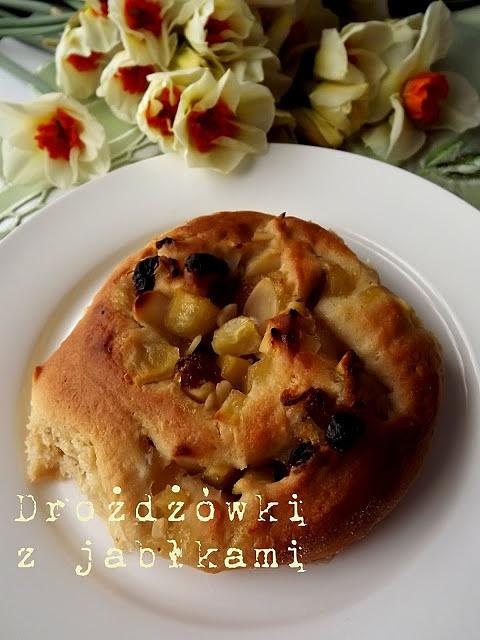 Drożdżówki z jabłkami