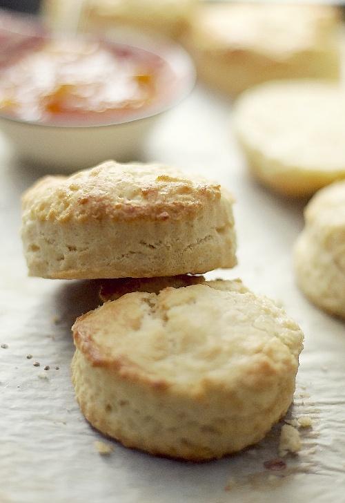 Puszyste waniliowe scones