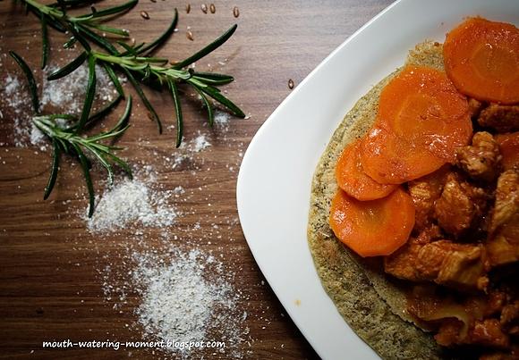 Razowy omlet z kurczakiem
