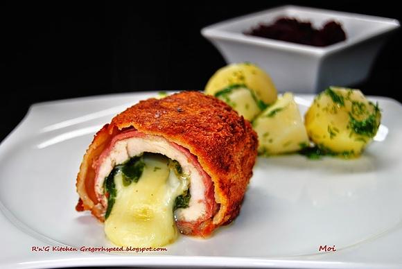 Roladki ze szpinakiem i mozzarellą owinięte prosciutto