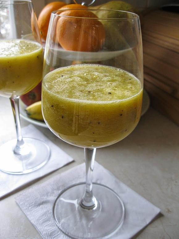 Koktajl pomarańcza i kiwi