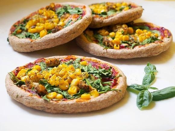 Pizzerinki pełnoziarniste ze szpinakiem