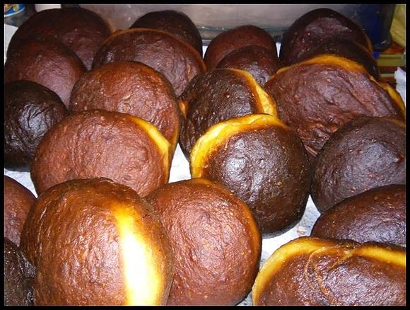Pączki sylwestrowe z wiśniowym nadzieniem