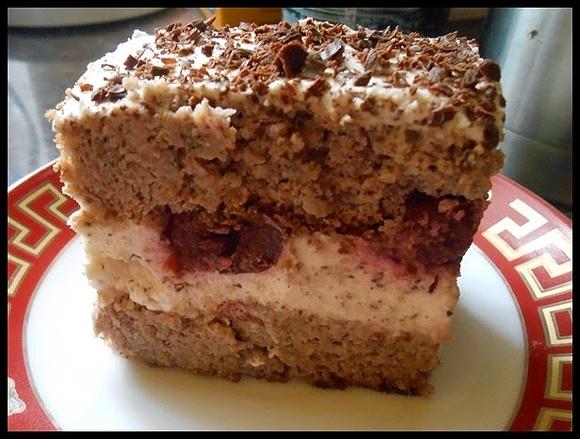 Orzechowe ciasto z masą mascarpone