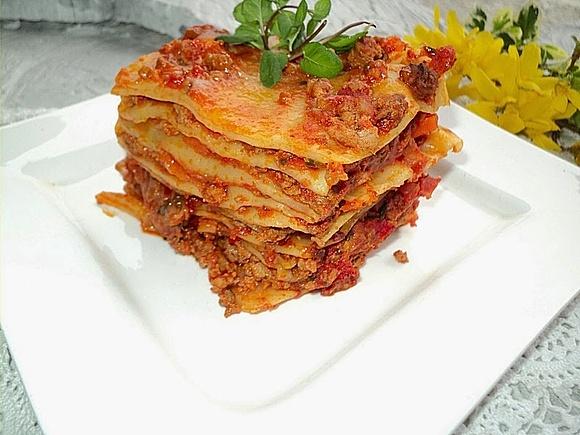 Lasagne z królikiem i indykiem