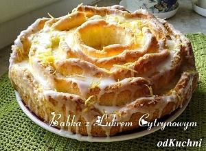 Babka z lukrem cytrynowym