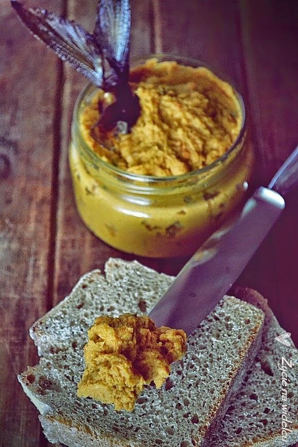Pasta z batatów pieczonych i makreli wędzonej