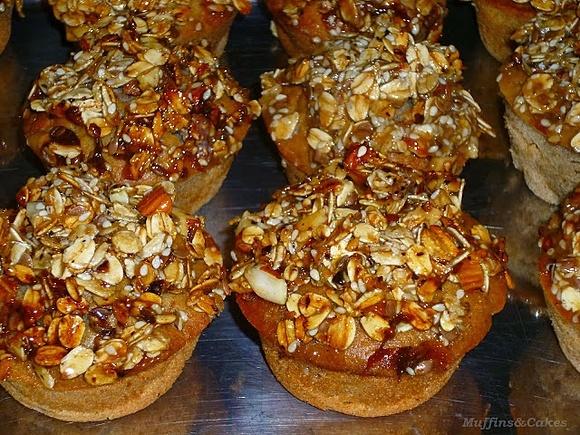 Muffinki owsiane z granolą