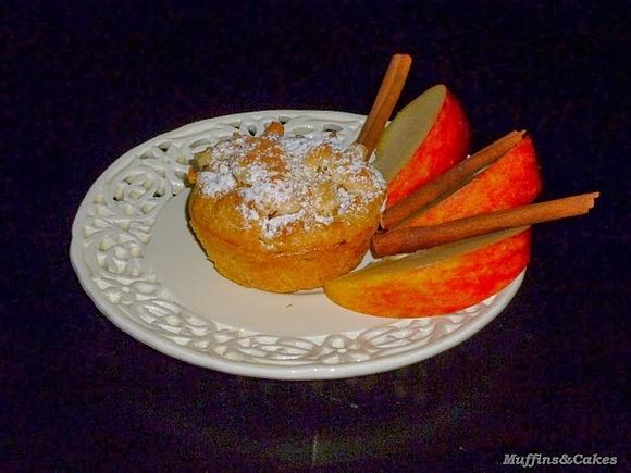 Muffinki z jabłkami i kruszonką