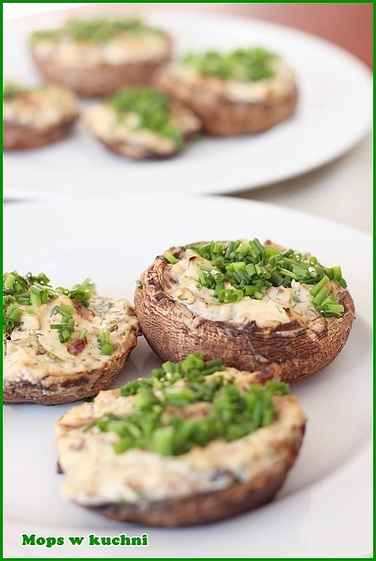 Pieczarki portobello z ziołową ricottą