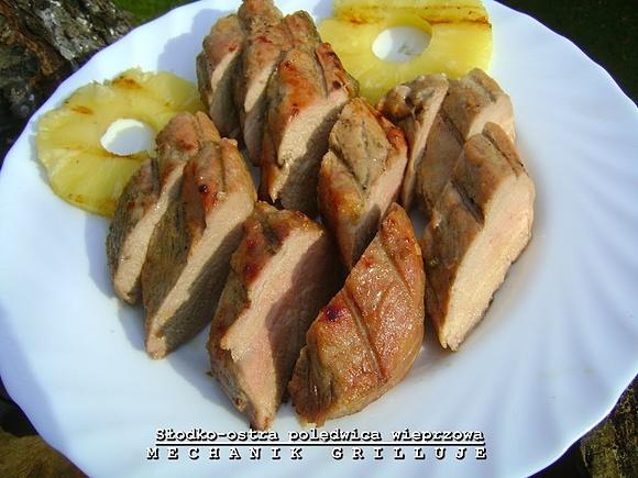 Słodko-ostra polędwica wieprzowa z ananasem