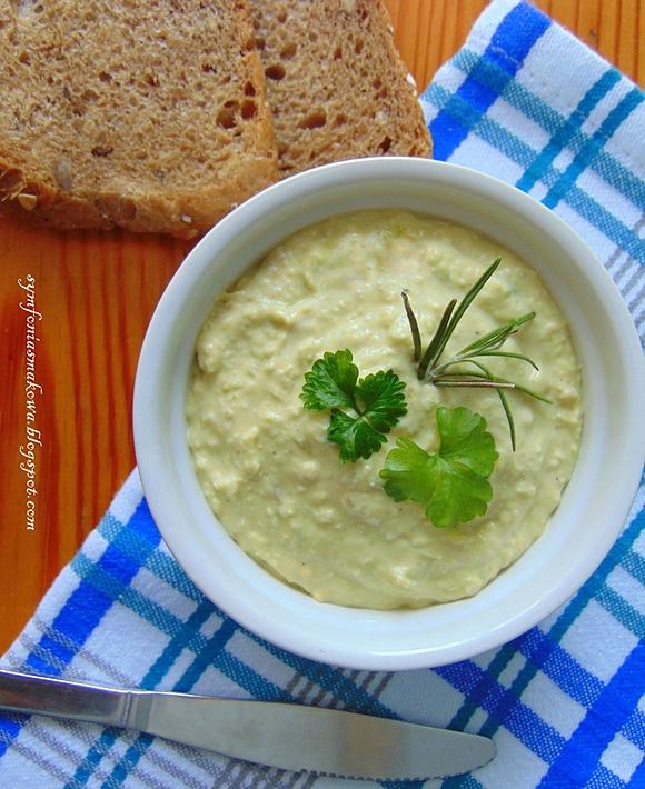 Pasta do kanapek z awokado i jajek