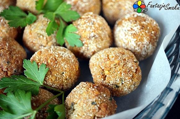 Falafel z cieciorki i zielonej pietruszki