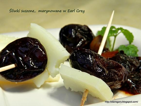 Suszone śliwki marynowane w Earl Grey