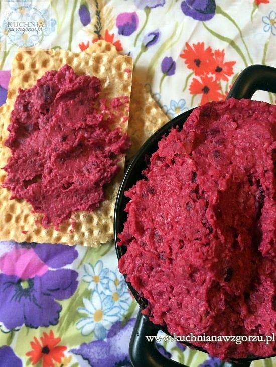 Hummus z pieczonymi burakami