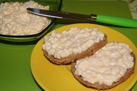 Najprostsza pasta jajeczna