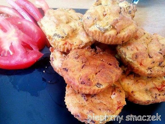 Muffiny z salami