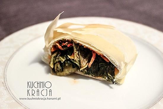 Roladki z ciasta filo z kimchi