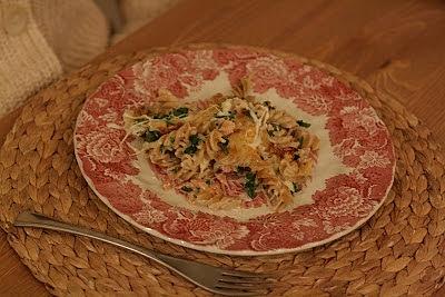 Makaron zapiekany z łososiem